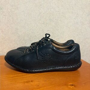 Born Hawkeye Women’s black leather Oxford sneakers size 6. Handmade 3643